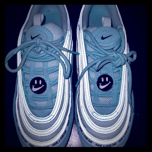 nike have a nice day